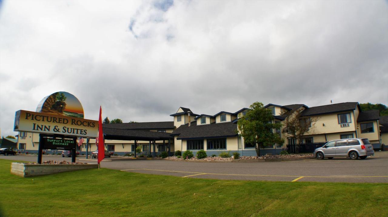 Pictured Rocks Inn And Suites Munising Exterior photo