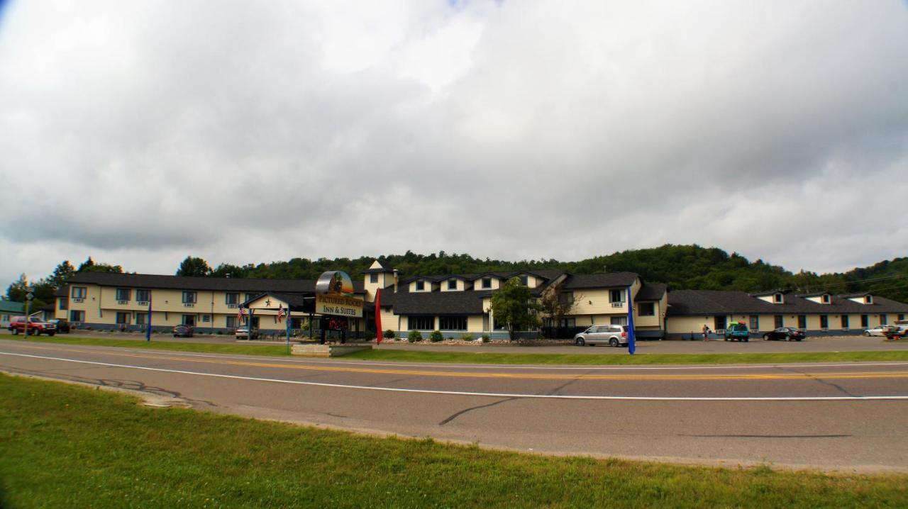 Pictured Rocks Inn And Suites Munising Exterior photo